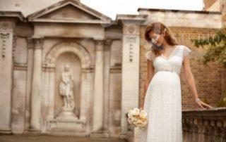 tehotenske-svatebni-saty-dlouhe-bile-tiffanyrose-KRIGIL-L3-KristinGown-ivory
