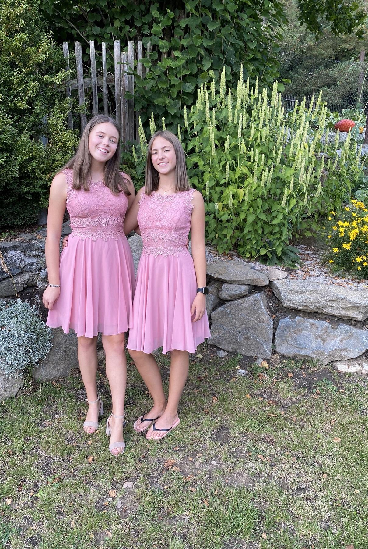 saty-do-tanecnich-koktejlky-kratke-pro-druzicky-studioagnes-IMG_2273