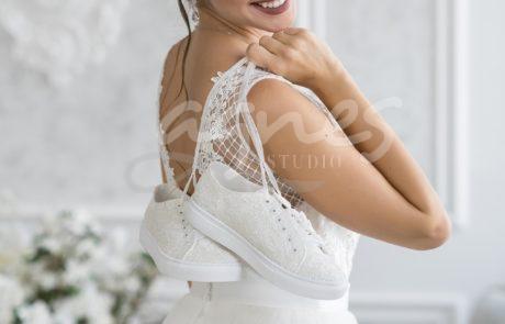 svatebni-tenisky-na-svatbu-nicky_13