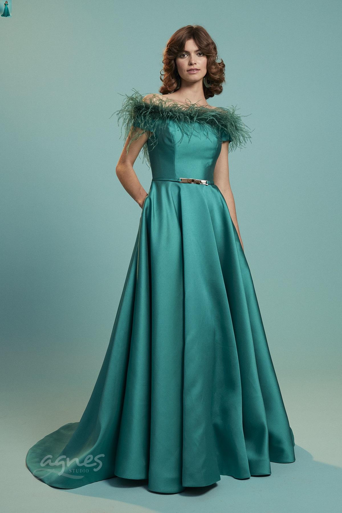 spolecenske-saty-plesove-na-maturitni-ples-zelene-NADIA-1_a