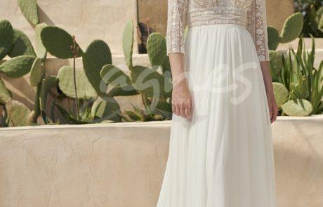 studioagnes-svatebni-saty-s-dlouhym-rukavem-splyvave-s-vystrihem-na-zadech-boho-vintage-ITALIA-1