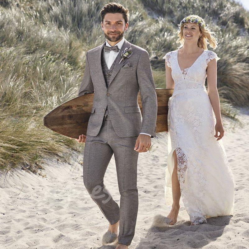 studioagnes-svatebni-oblek-sedy-na-svatbu-v-prirode-boho-csm_WILVORST_2023_TITEL_127_2adf9a8ca0