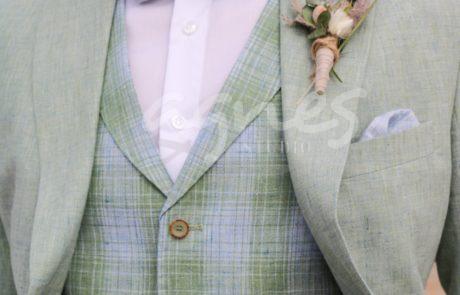 studioagnes-svatebni-oblek-vesta-motylek-zelený-na-svatbu-v-prirode-venku-boho-wilvorst-821779-csm_IMG_5702_f0ce4e5895