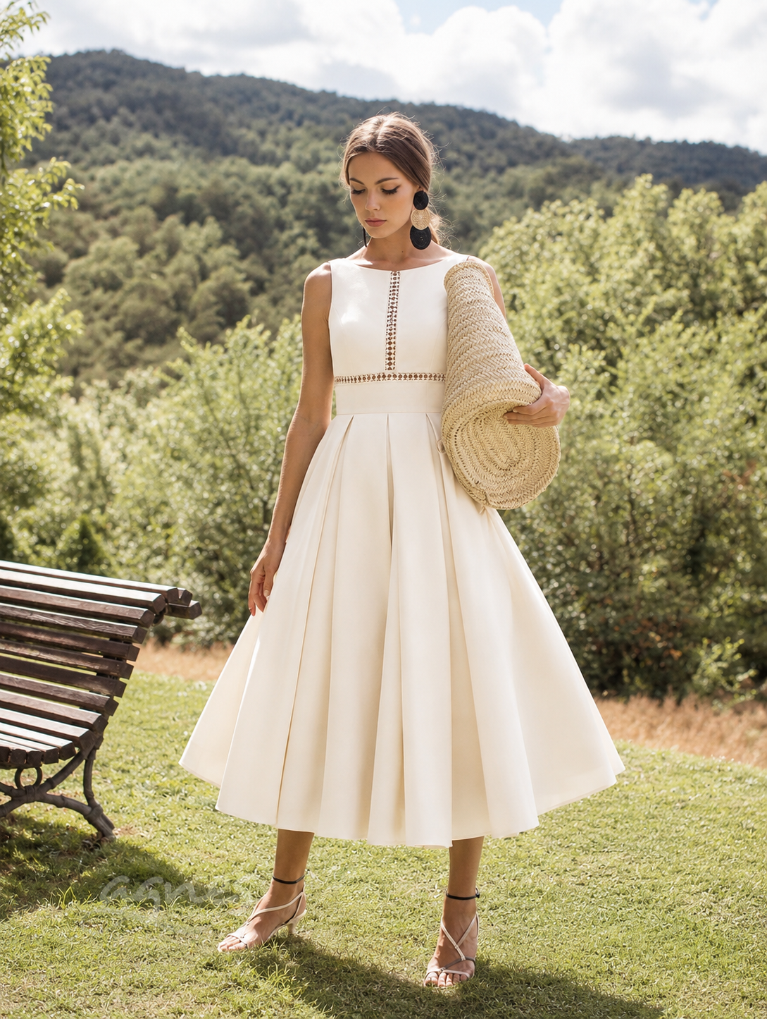 Studioagnes_svatebni_kratke_saty_sedmi_osminove_ivory_bile_smetanove_Filipa_2