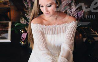 svatebni-saty-splyvave-hedvabi-boko-vintage-kuessdiebraut-faye-pearl-1