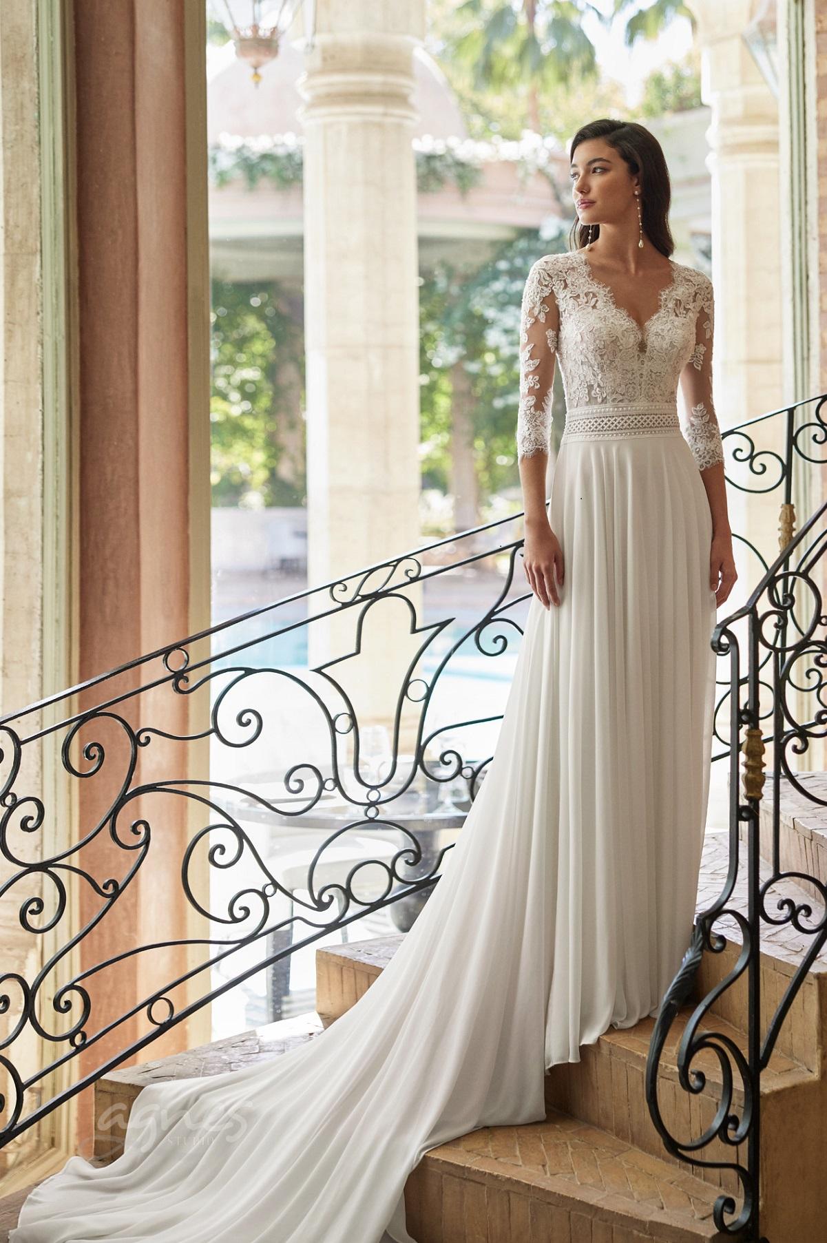 svatebni-saty-studio-agnes-praha-8N26_AMBER_ADRIANA_ALIER_nahled