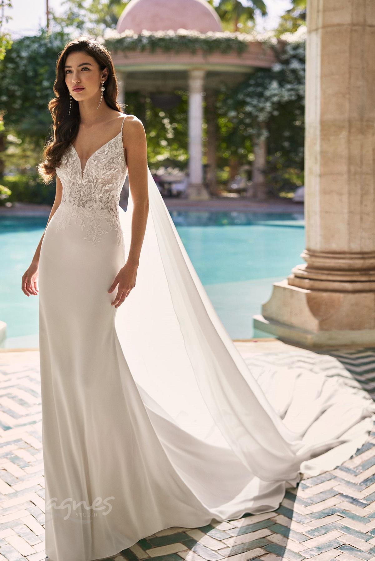 svatebni-saty-uzke-na-raminka-8N16_ALEA_ADRIANA_ALIER_nahled