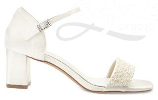 svatebni-obuv-strevice-strevicky-satenové-páskove-s-perlami-páskem-na-svatbu-lauren_3