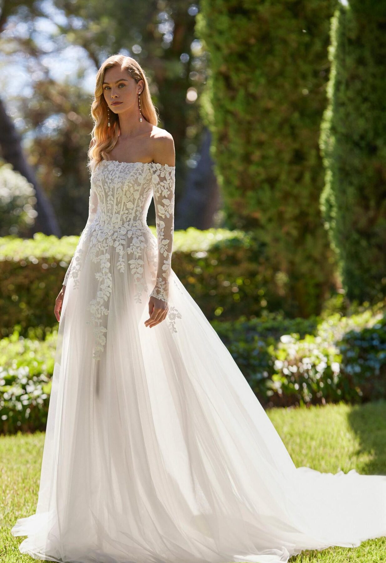 Studioagnes_svatebni_saty_s_dlouhym_rukavem_9N37_DEMET_ADRIANA_ALIER_1