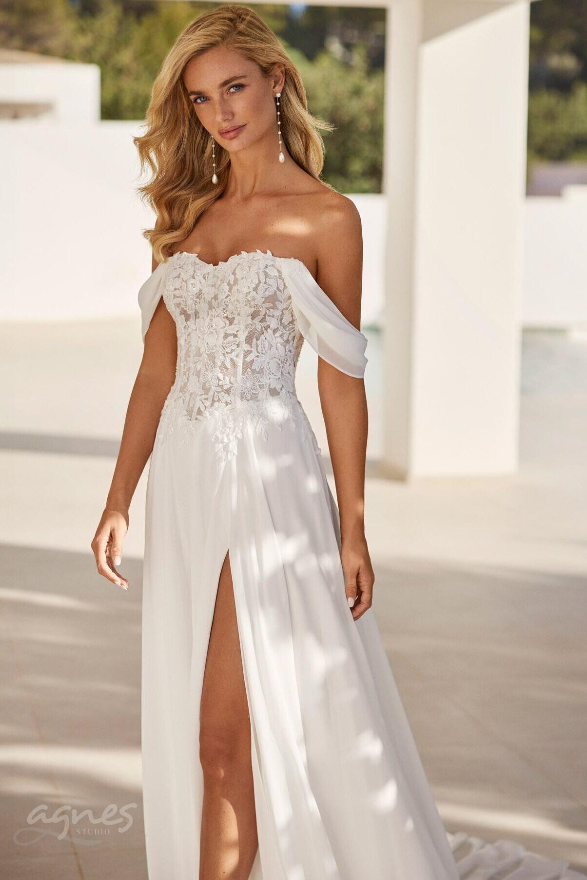 Studio_Agnes_svatebni_saty_1N09_SAIRA_ADRIANA_ALIER_1