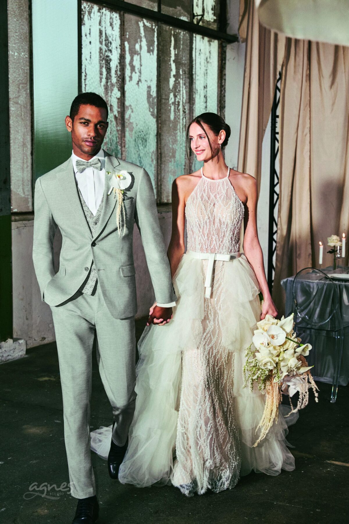 studioagnes-pansky-svatebni-oblek-pro-zenicha-sedy-sedivy-wil_0126_otf_at-look6-861104-HighRes_1