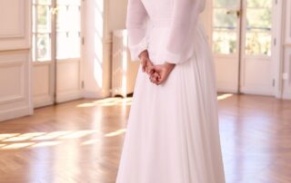 studioagnes-svatebni-saty-pro-plnostihle-s-dlouhym-rukavem-bianco-evento-bridal-dress-juliana-6